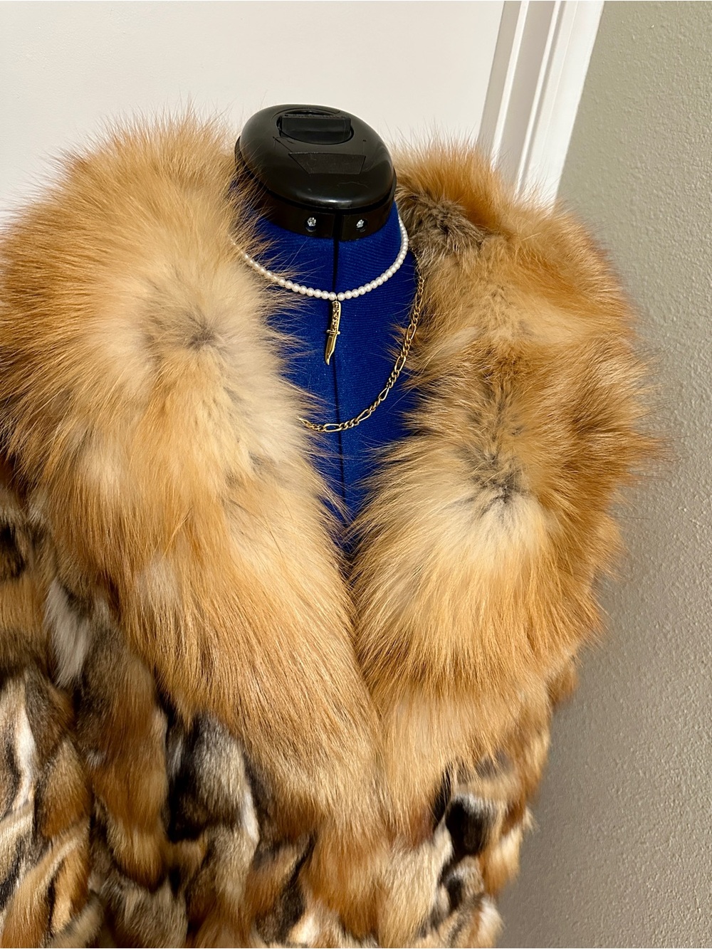 Luxury Women's Patchwork Red Fox Fur Coat - Plush Collared Jacket - Picture 5 of 6